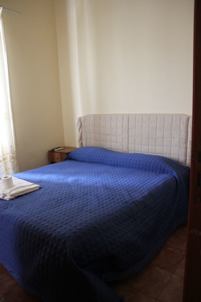Room Elia Napoli Eksteriør bilde